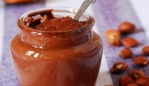 Raw and vegan homemade nutella recipe your kids will love