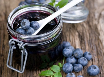 Homemade raw blueberry jam