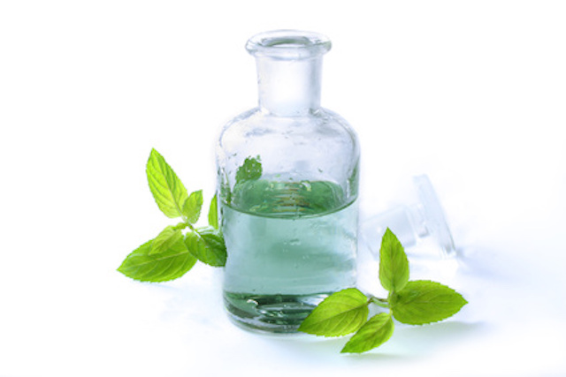 DIY peppermint mouthwash