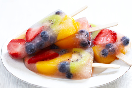 Healthy homemade blueberry, strawberry and kiwi popsicles for kids