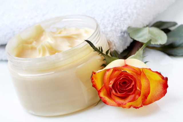 Whipped rose nourishing cream