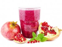 Heart health orange pomegranate smoothie