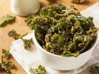 Homemade healthy kale chips recipe