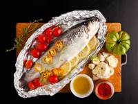 Vegetarians who eat fish have lower colon cancer risk