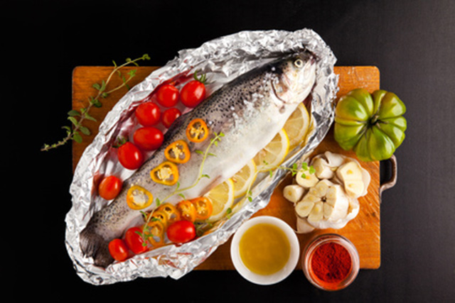 Vegetarians who eat fish have lower colon cancer risk