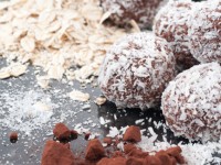 Heavenly raw chocolate balls