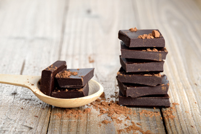 10 reasons to eat dark chocolate