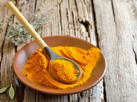 10 reasons to eat turmeric