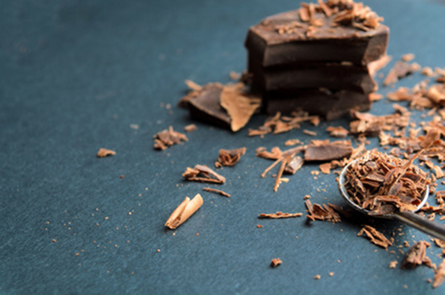 Daily dark chocolate consumption may protect you from heart disease
