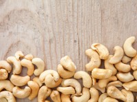 10 reasons to eat cashews