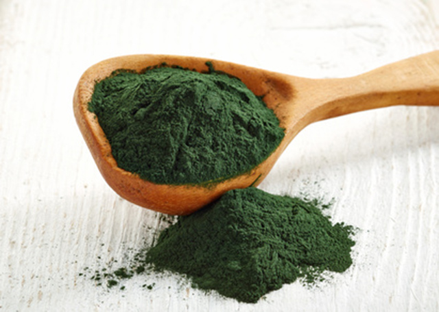 10 reasons to eat spirulina