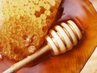 Raw honey contains probiotics that boost the immune system