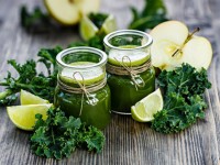 Detoxifying lime mint smoothie