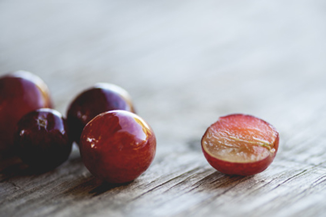Red grape extract may fight bowel cancer