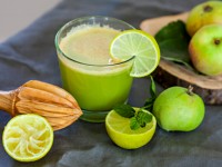 Apple fennel rosacea fighting juice