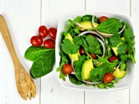Heart health avocado spinach salad