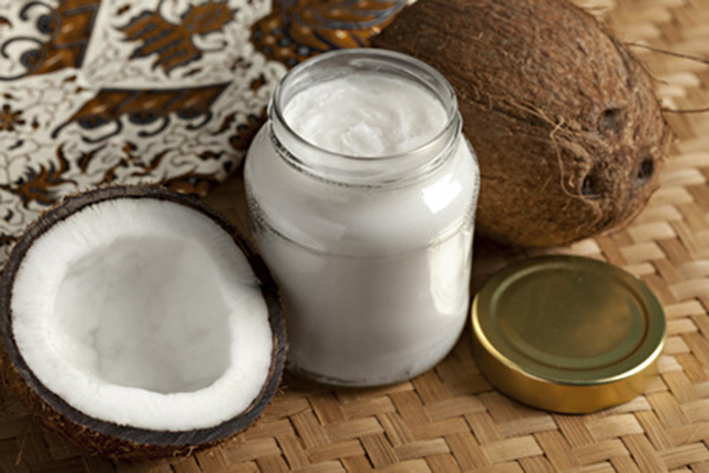 Coconut oil fights yeast infections
