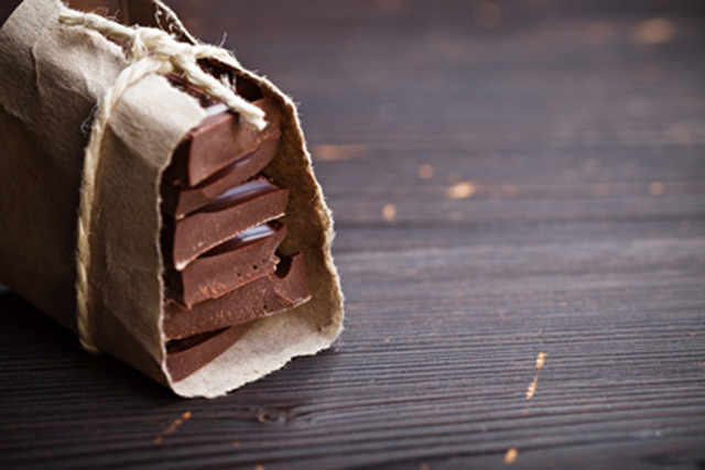 Eating dark chocolate helps boost athletic performance