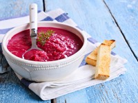 Spring detox beet and garlic soup