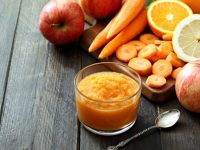 Carrot apple smoothie for thicker hair