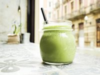 Cilantro apple morning detox juice