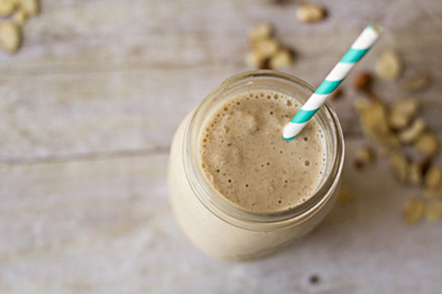 Protein-packed almond butter smoothie