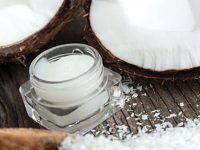 Coconut oil fights deadly yeast infections