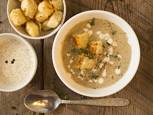 Cancer-fighting cauliflower potato soup