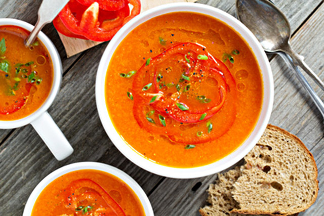 Immune-boosting roasted pepper soup