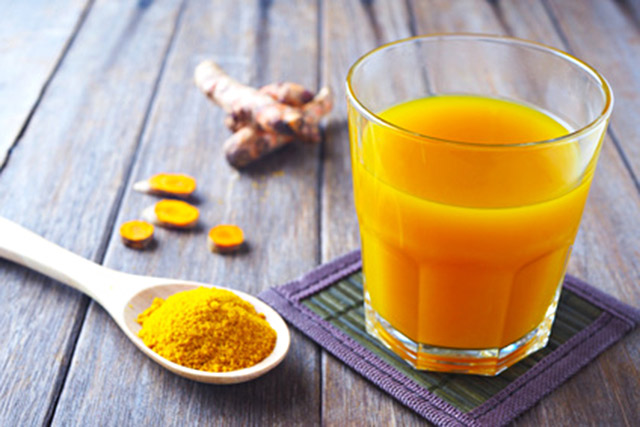 Super heart healthy turmeric ginger juice